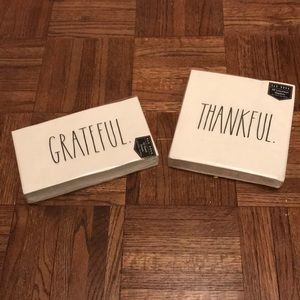 2 packs of Rae Dunn napkins